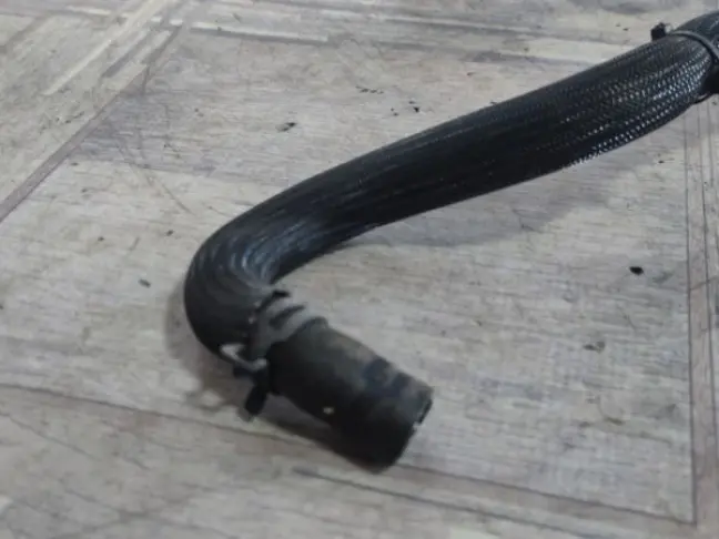 Патрубок охлаждения Range Rover Evoque L538 2.0