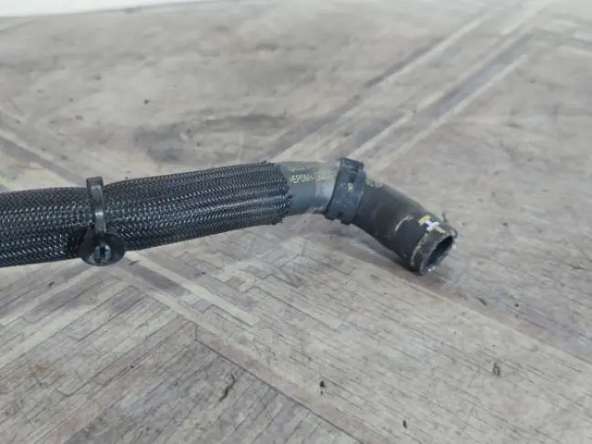 Патрубок охлаждения Range Rover Evoque L538 2.0