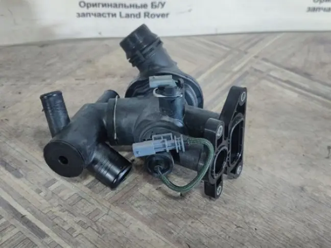 Термостат Range Rover Evoque L538 2.0