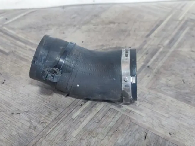 Патрубок воздушный  Range Rover Evoque L538 2.0