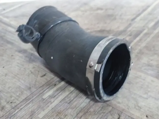 Патрубок воздушный  Range Rover Evoque L538 2.0