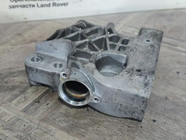 Соединитель охлаждения Range Rover Evoque L538 2.0