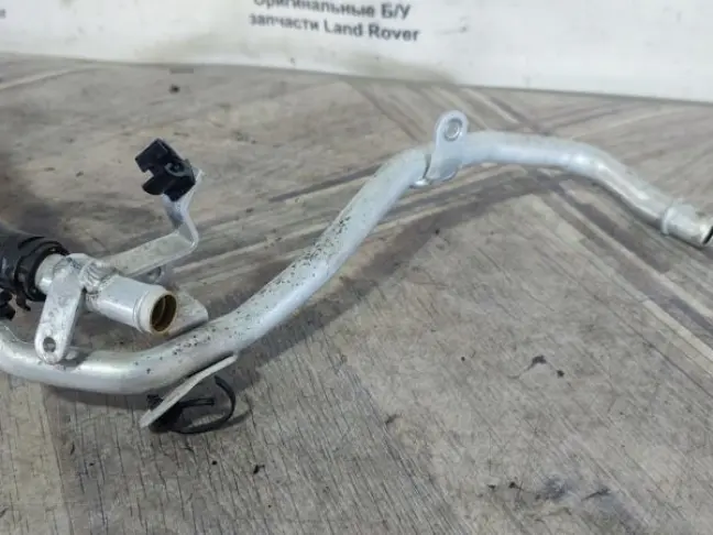 Патрубок охлаждения Range Rover Evoque L538 2.0