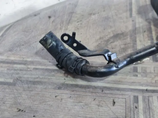 Патрубок охлаждения Range Rover Evoque L538 2.0