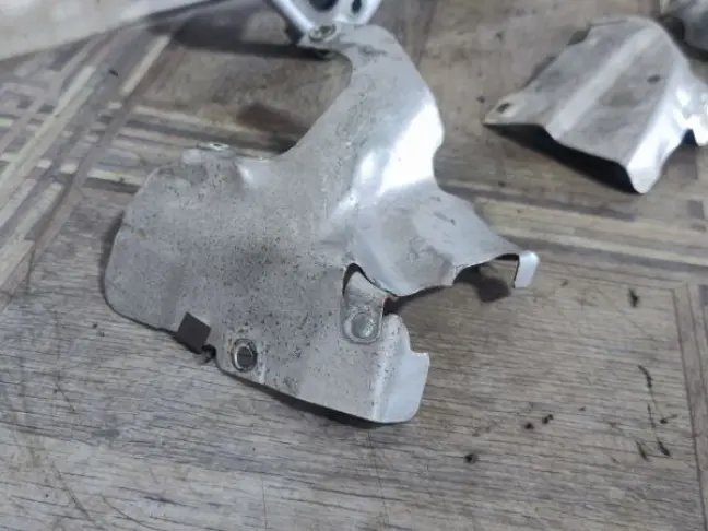 Термозащита коллектора Range Rover Evoque L538 2.0