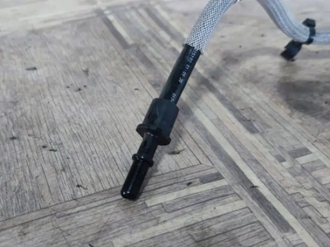 Шланг трубка топливная Range Rover Evoque L538 2.0