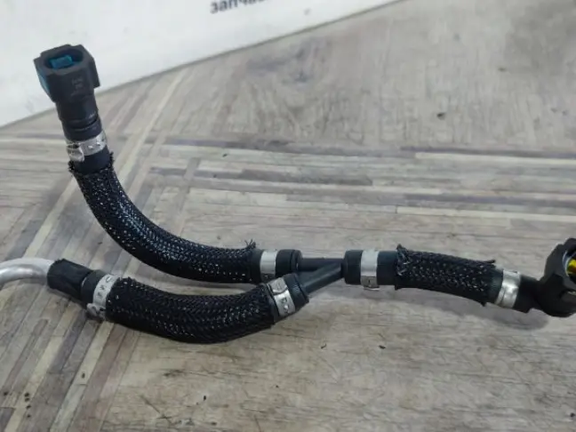 Шланг трубка топливная Range Rover Evoque L538 2.0