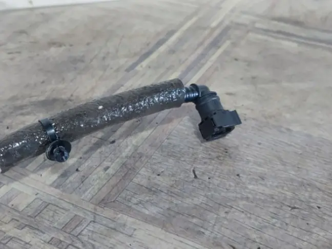 Шланг трубка топливная Range Rover Evoque L538 2.0