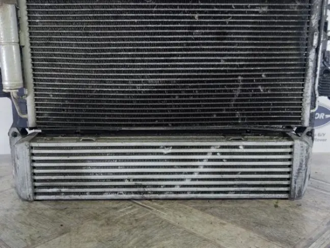 Кассета радиаторов в сборе DISCOVERY 3 L319 05-09