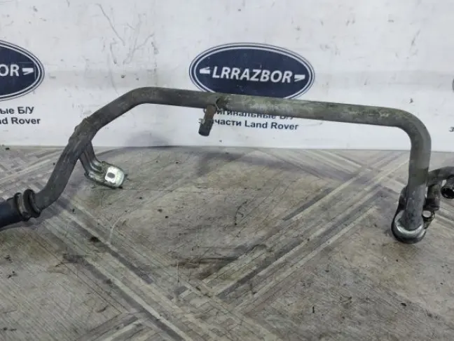 Трубка вентиляционная  DISCOVERY 3 L319 2.7