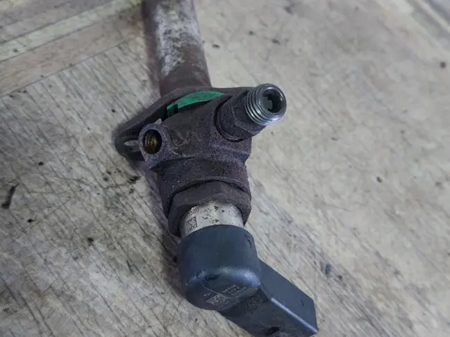 Форсунка Land Rover  DISCOVERY 3 L319 276DT 2.7