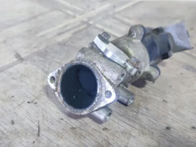 Клапан ЕГР левый Land Rover DISCOVERY 3 L319 2.7