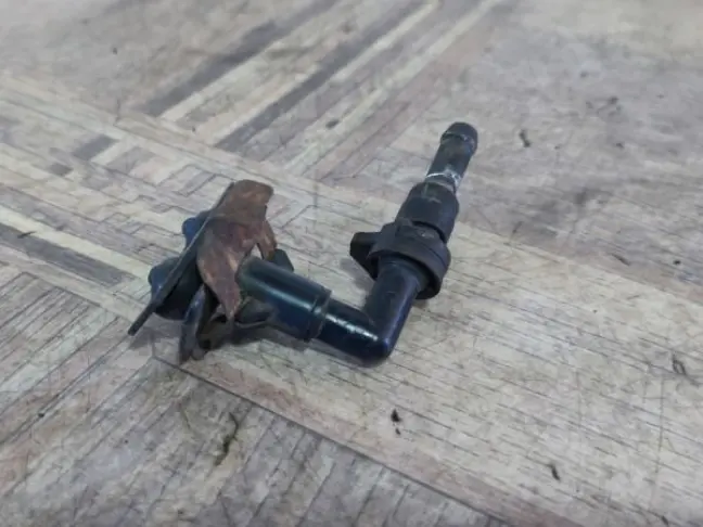 Форсунка фароомывателя левая Range Rover L322