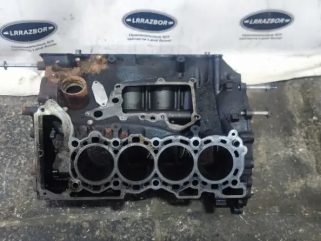 Блок цилиндров голый Range Rover L322 4.4 448DT
