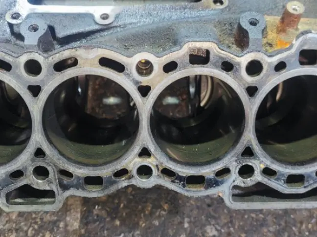 Блок цилиндров голый Range Rover L322 4.4 448DT