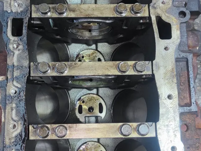 Блок цилиндров голый Range Rover L322 4.4 448DT