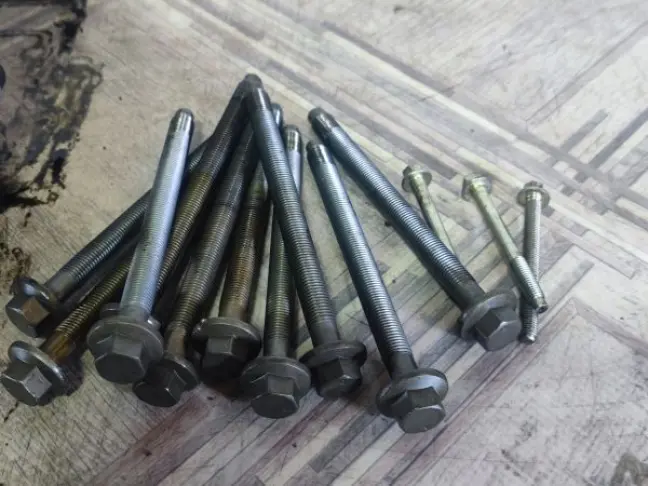 ГБЦ правая в сборе Range Rover L322 4.4 448DT