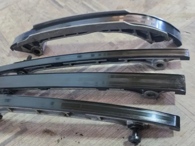 Натяжители успокоители цепи Range Rover L322 448DT