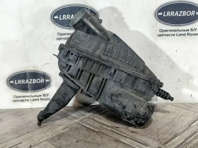 Корпус воздушного фильтра левый Range Rover L322