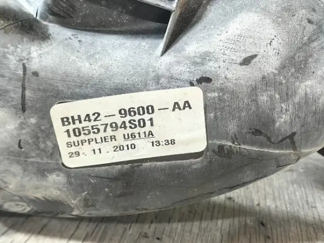 Корпус воздушного фильтра левый Range Rover L322