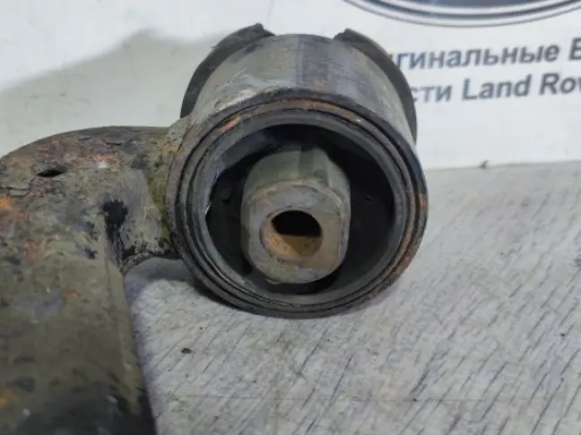 Рычаг передний нижний правый Land Rover Sport L320