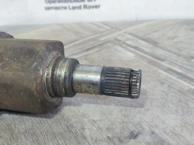 Привод передний левый Land Rover Sport L320