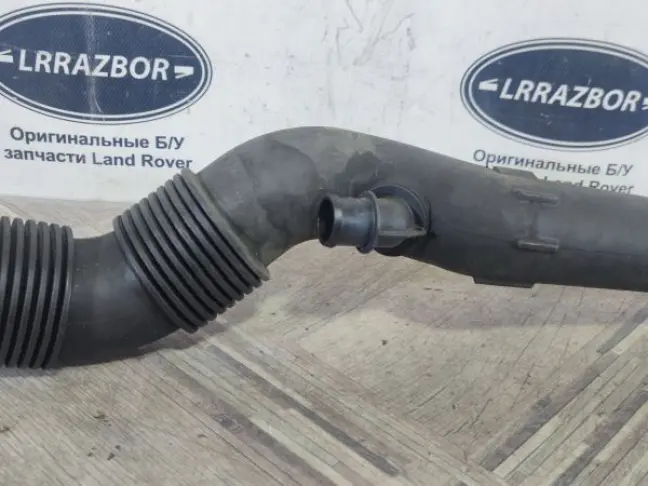 Патрубок воздушный Range Rover Sport 3.0