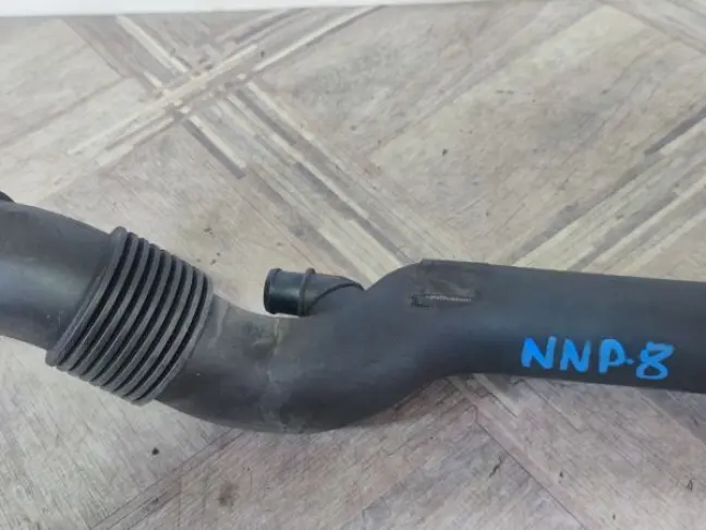 Патрубок воздушный Range Rover Sport 3.0