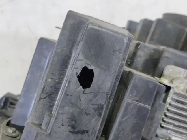 Фара правая ксенон Range Rover Sport L320