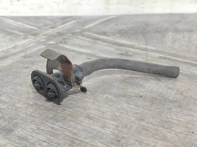 Форсунка фароомывателя правая Range Rover L320