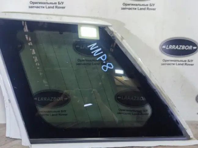 Стекло кузовное глухое левое Land Rover Sport L320