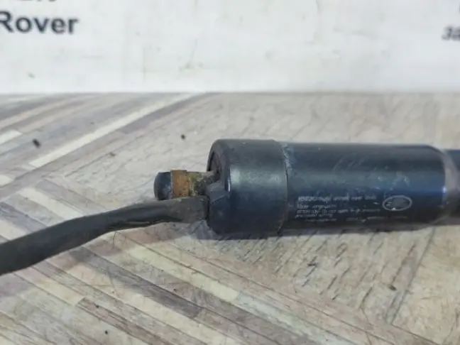 Амортизатор багажника Land Rover Sport L320