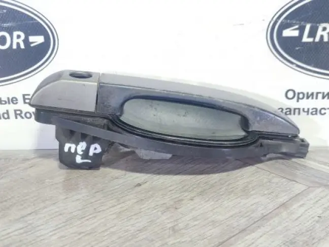 Ручка двери передняя левая Range Rover L322