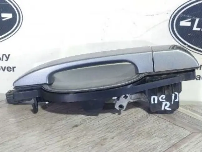 Ручка двери передняя правая Range Rover L322