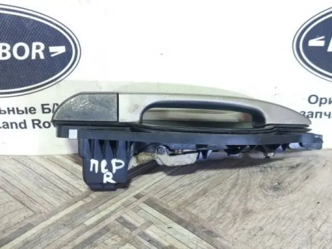 Ручка двери передняя правая Range Rover L322