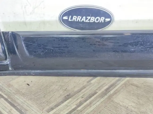 Молдинг двери задней правой DISCOVERY 3 L319 05-09