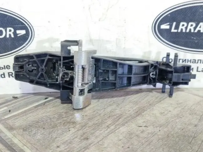 Ручка двери задняя правая DISCOVERY 3 L319 05-09