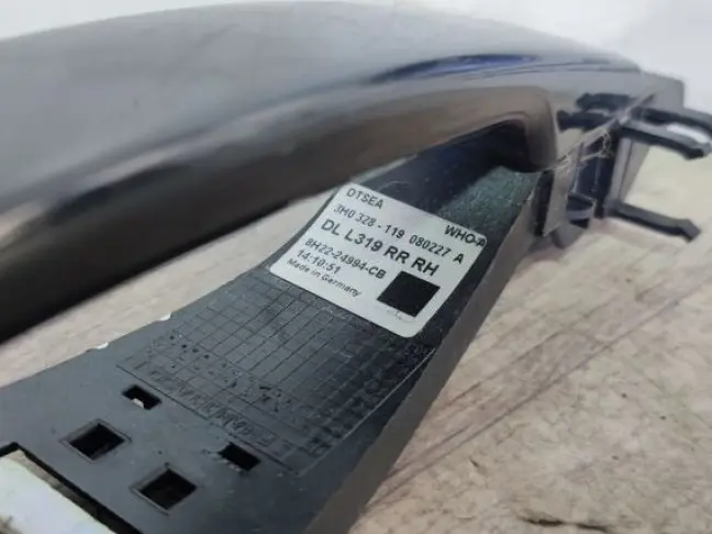 Ручка двери задняя правая DISCOVERY 3 L319 05-09