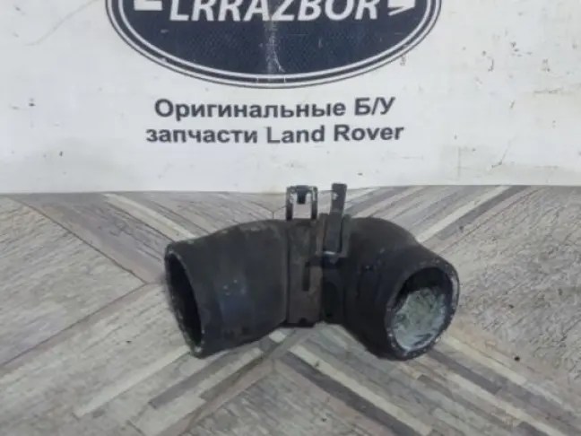 Патрубок системы охлаждения Range Rover L322 02-06