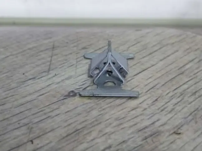 Закладная козырька Land Rover DISCOVERY L319