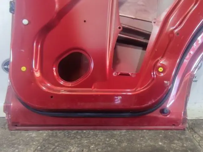 Дверь задняя правая DISCOVERY 3/4 L319  2005-2015