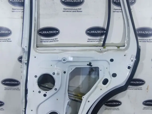 Дверь задняя правая Range Rover Sport L320