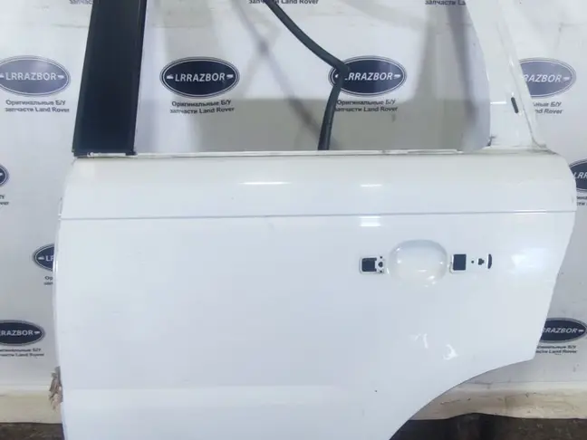 Дверь задняя левая Range Rover Sport L320