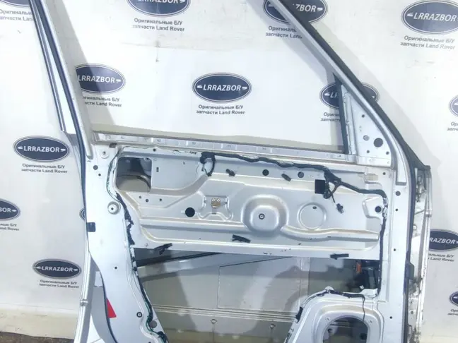 Дверь передняя левая Range Rover L322 2002-2012