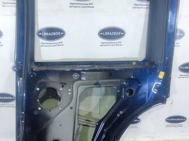 Дверь задняя правая DISCOVERY 3/4 L319  2005-2015