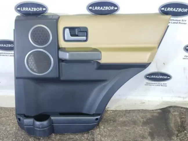 Обшивка двери правая задняя DISCOVERY 3 L319 05-09