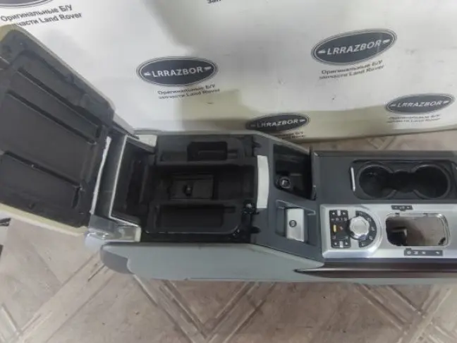Консоль подлокотник Range Rover 3 L322 2007-2012