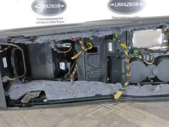 Консоль подлокотник Range Rover 3 L322 2007-2012
