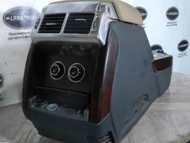Консоль подлокотник Range Rover 3 L322 2007-2012