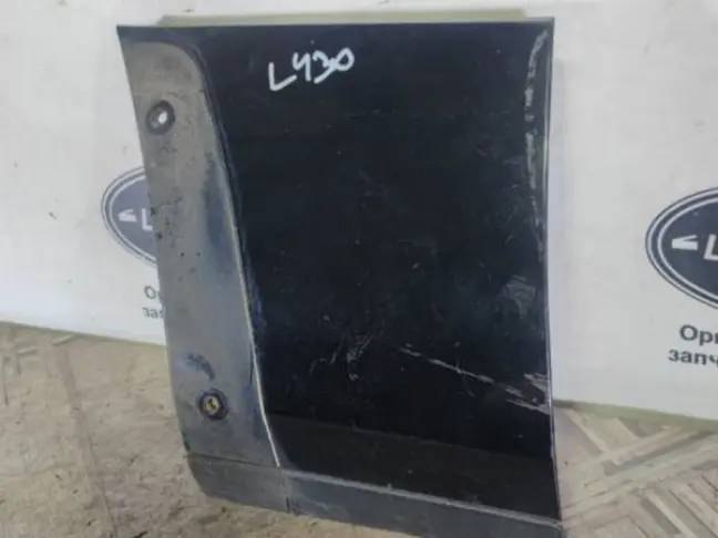 Молдинг переднего левого крыла Range Rover L322